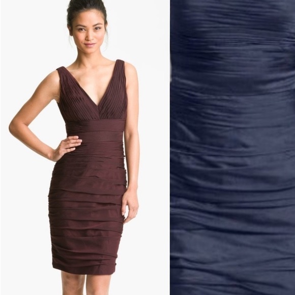 MONIQUE LHUILLIER BRIDESMAIDS NAVY BLUE RUCHED CHIFFON SHEATH COCKTAIL DRESS - Picture 1 of 15